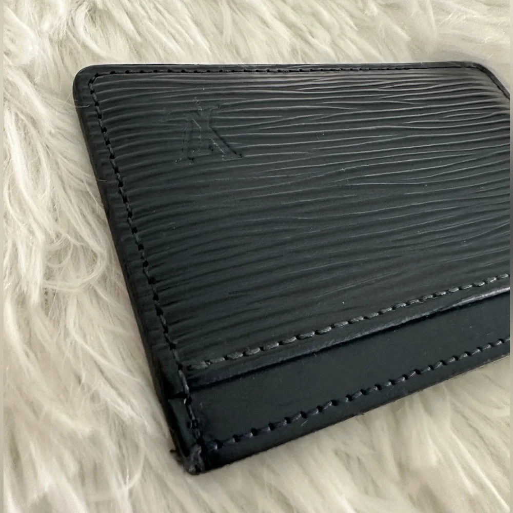 Authentic Louis‎ Vuitton Epi Leather NAVY Card Case Porte Carte Wallet